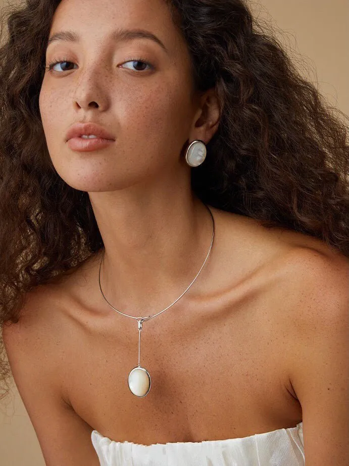 925 Silver Minimalist White Mother of Pearl Pendant Collar