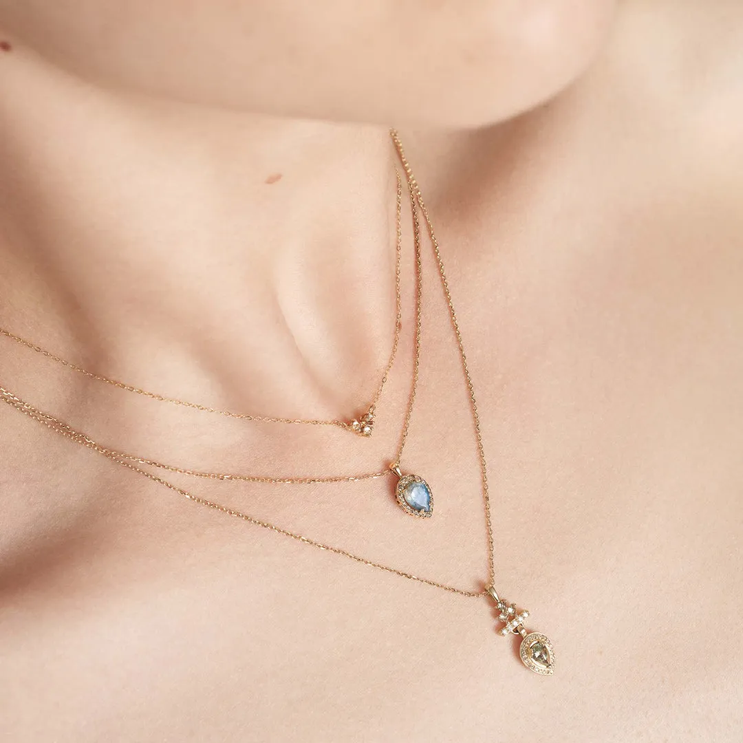 Bea Arrow Necklace - Yellow Gold & Emerald