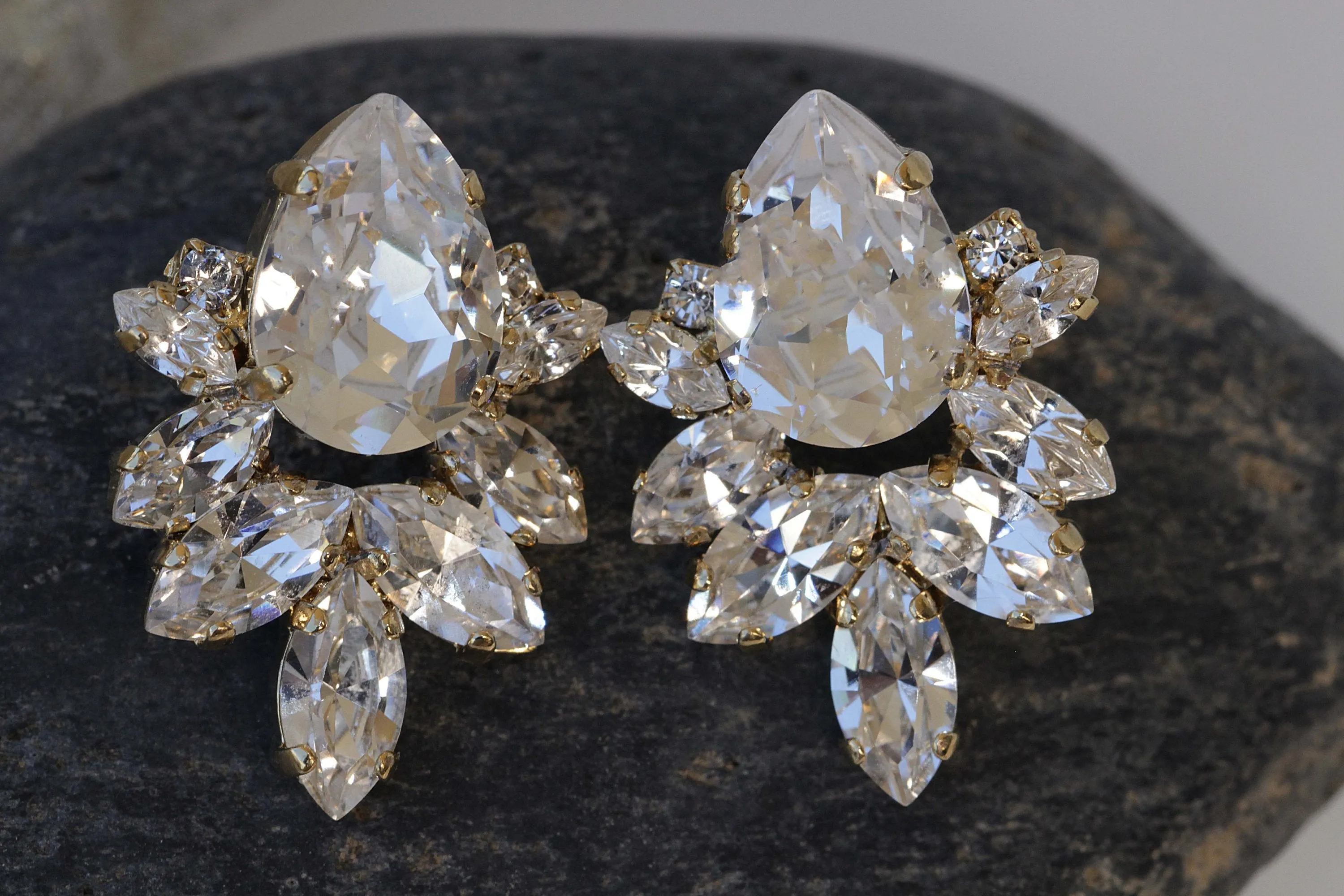 BRIDAL CRYSTAL STUDS