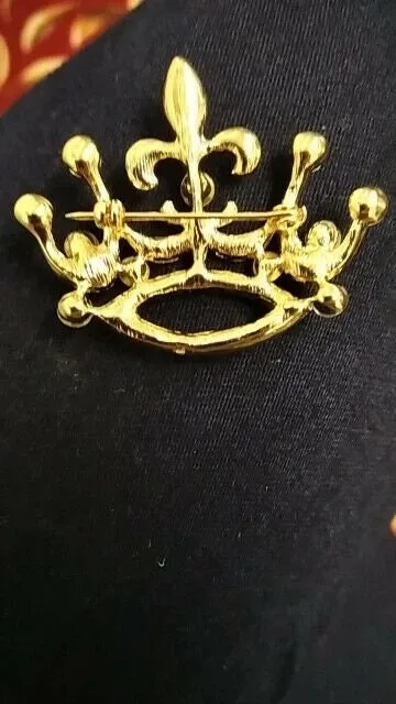 Crown brooch stunning vintage look gold plated stones royal princess design ggg2