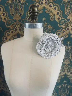 Dalmata Flower Brooch