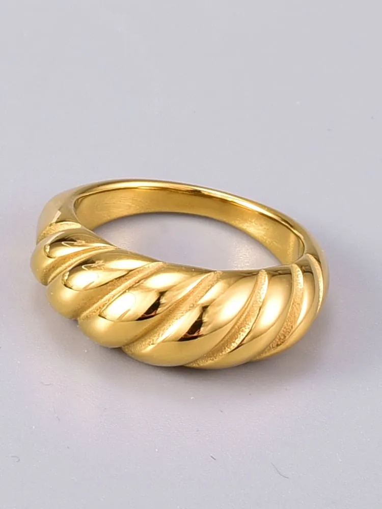 Golden Daily Statement Rings 18k Gold Plated Stainless Steel Rings