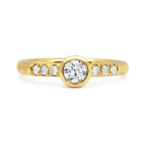 Hera Stella Ethical Diamond Gold Engagement Ring