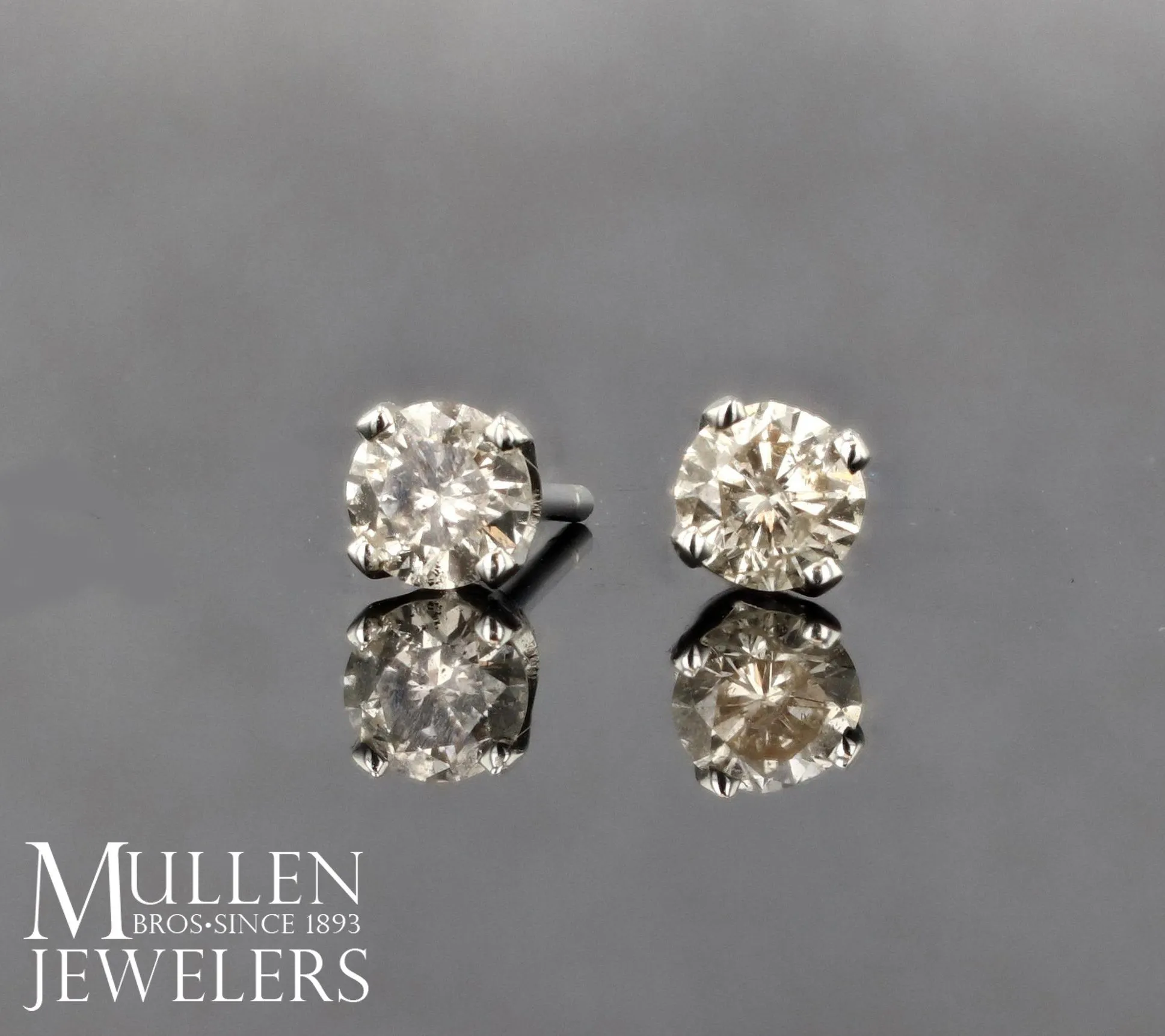 Promotional Quality Diamond Stud Earrings .25 Cttw 14K Gold