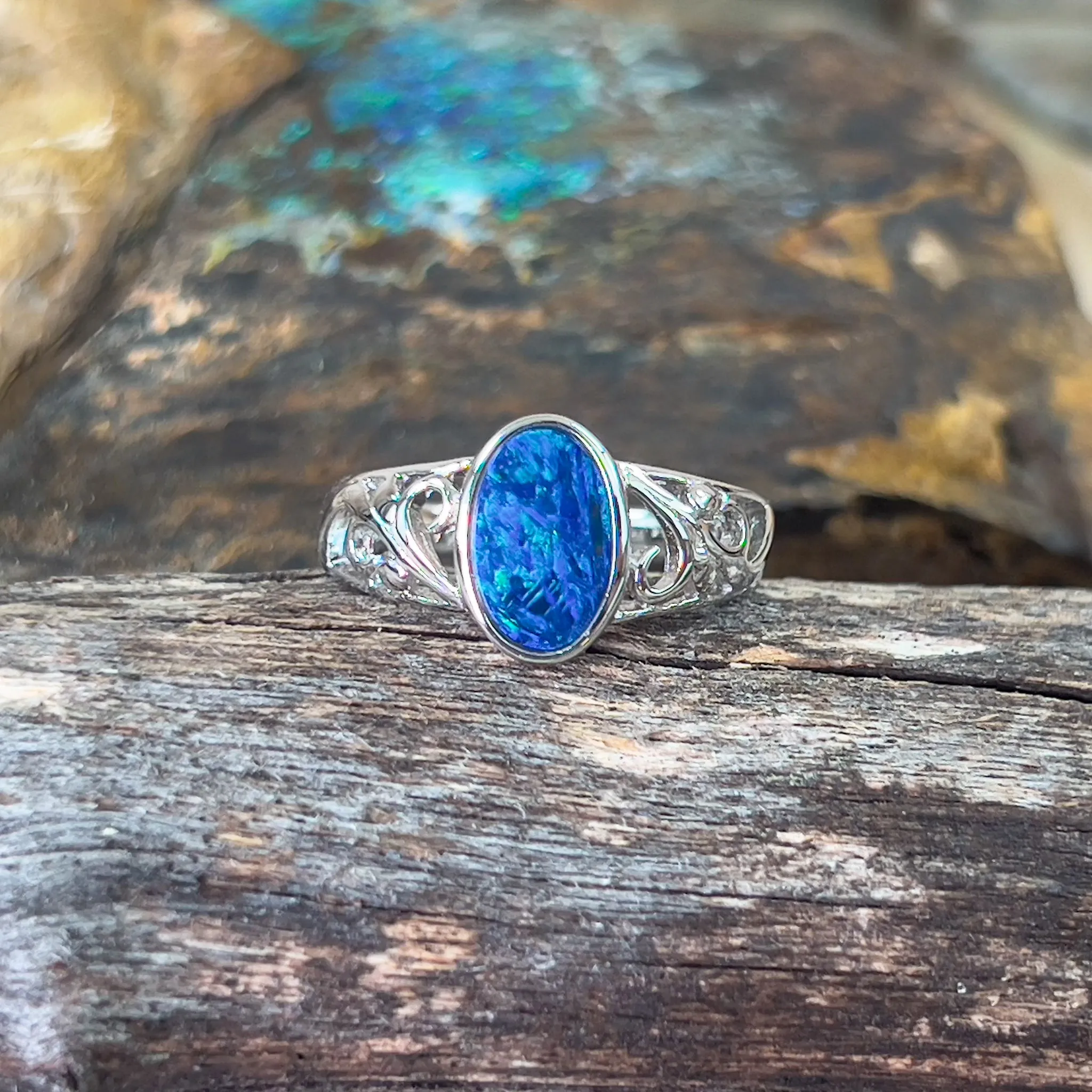 Sterling Silver Blue Opal doublet pattern band