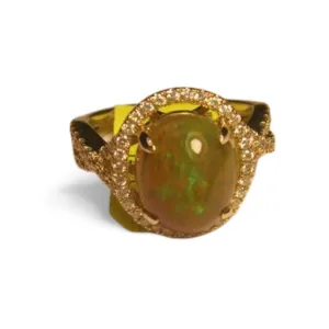 Stunning Estate 14K Yellow Gold Diamond Cabochon Opal Cocktail Ring