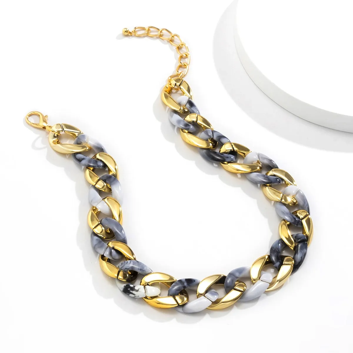 Unisex Gold Tone Resin Chunky Gold Chain Necklace