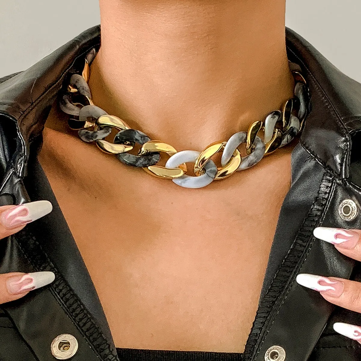 Unisex Gold Tone Resin Chunky Gold Chain Necklace